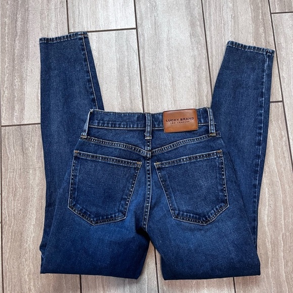 Lucky Brand Dark Wash Mid Rise Ava Skinny Jeans Size 00/24 - Picture 4 of 9